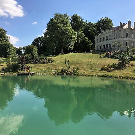 B&B Chateau De Preuil Vallenay ภายนอก รูปภาพ