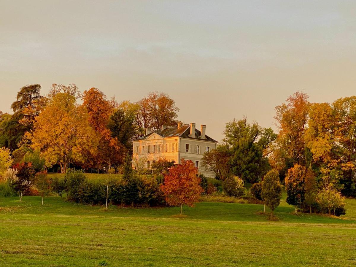 B&B Chateau De Preuil Vallenay ภายนอก รูปภาพ
