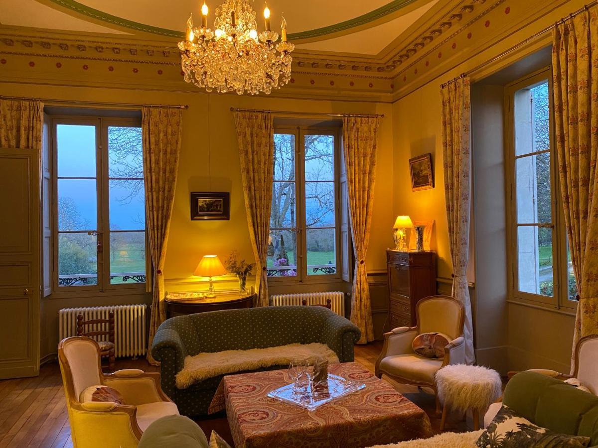 B&B Chateau De Preuil Vallenay ภายนอก รูปภาพ