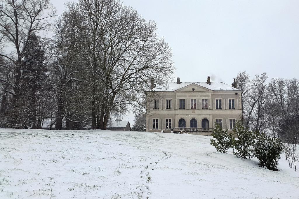 B&B Chateau De Preuil Vallenay ภายนอก รูปภาพ