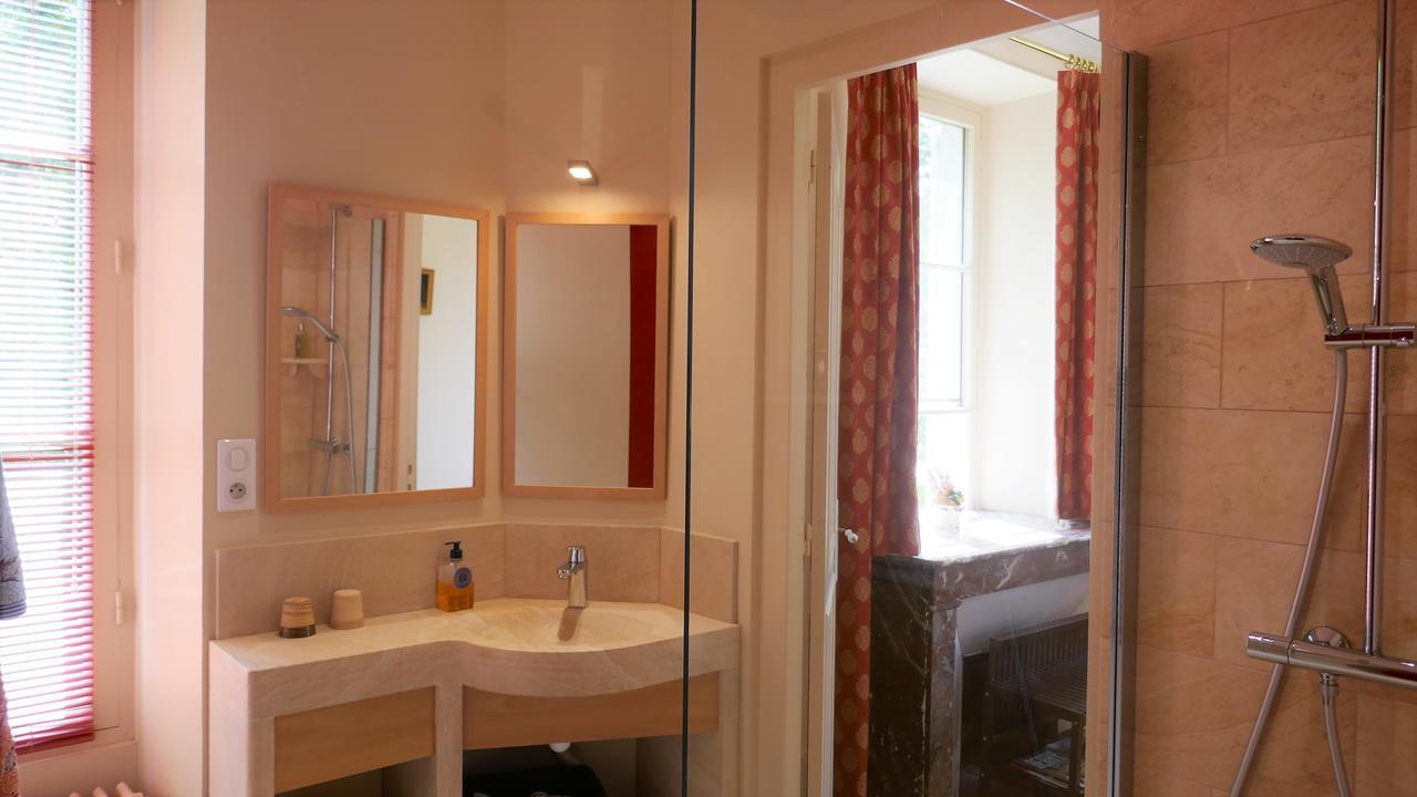 B&B Chateau De Preuil Vallenay ภายนอก รูปภาพ